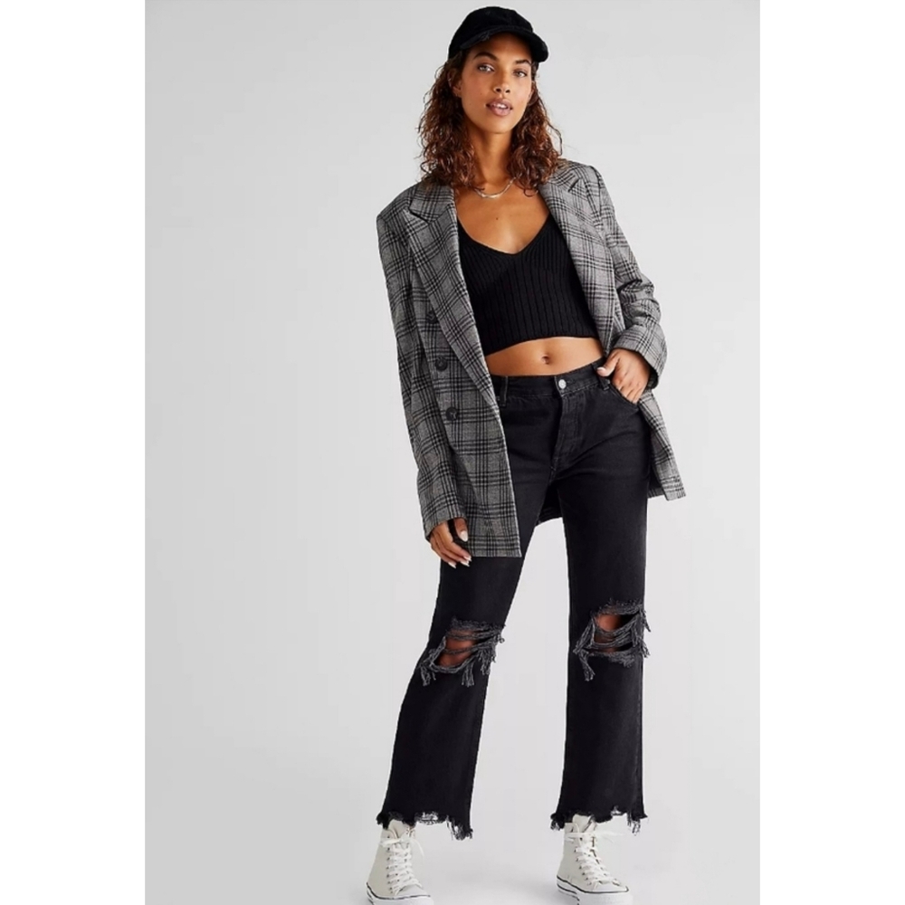 Free People - NWT Mid-Rise Straight Leg Distressed Jeans